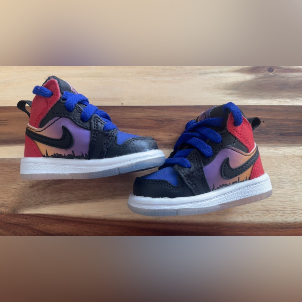 Air Jordan 1 Mid SS TD 'Skyline'